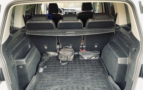 Volkswagen Touran III, 2019 год, 1 800 000 рублей, 13 фотография