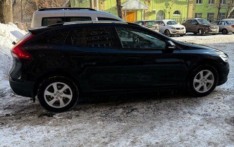 Volvo V40 Cross Country I, 2018 год, 2 500 000 рублей, 8 фотография