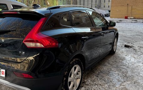 Volvo V40 Cross Country I, 2018 год, 2 500 000 рублей, 13 фотография