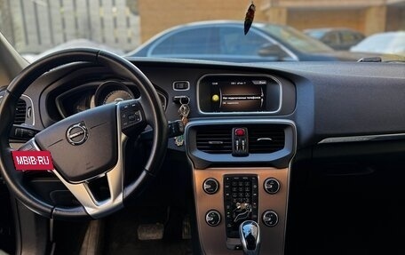 Volvo V40 Cross Country I, 2018 год, 2 500 000 рублей, 16 фотография