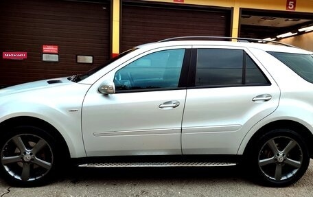 Mercedes-Benz M-Класс, 2008 год, 1 300 000 рублей, 21 фотография