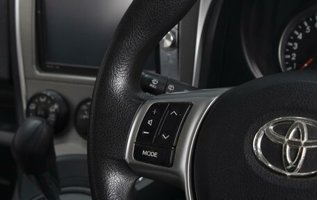 Toyota Ractis II, 2011 год, 950 000 рублей, 13 фотография