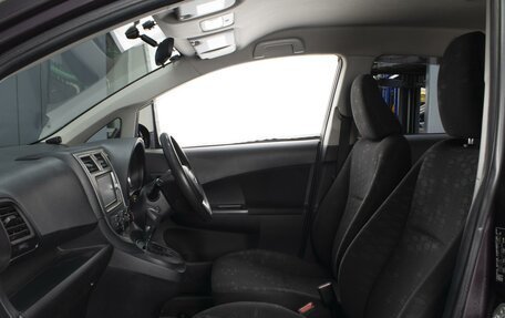 Toyota Ractis II, 2011 год, 950 000 рублей, 7 фотография