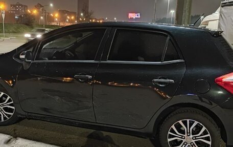 Toyota Auris II, 2011 год, 790 000 рублей, 5 фотография