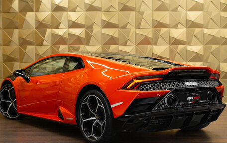 Lamborghini Huracán, 2021 год, 22 990 000 рублей, 2 фотография