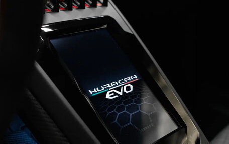 Lamborghini Huracán, 2021 год, 22 990 000 рублей, 11 фотография