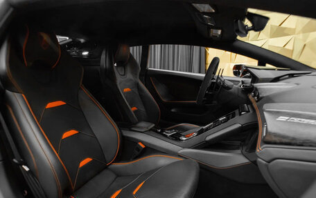 Lamborghini Huracán, 2021 год, 22 990 000 рублей, 8 фотография