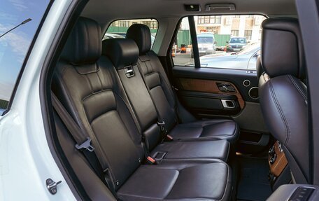 Land Rover Range Rover IV рестайлинг, 2018 год, 5 890 000 рублей, 10 фотография