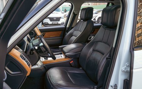 Land Rover Range Rover IV рестайлинг, 2018 год, 5 890 000 рублей, 13 фотография