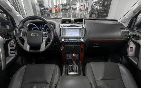 Toyota Land Cruiser Prado 150 рестайлинг 2, 2015 год, 4 180 000 рублей, 8 фотография