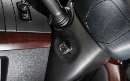 Toyota Land Cruiser Prado 150 рестайлинг 2, 2015 год, 4 180 000 рублей, 16 фотография