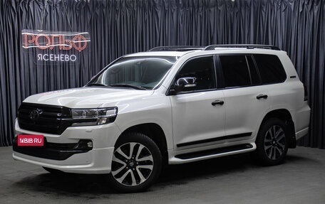Toyota Land Cruiser 200, 2018 год, 6 350 000 рублей, 1 фотография