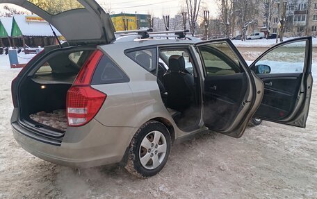 KIA cee'd I рестайлинг, 2011 год, 630 000 рублей, 13 фотография