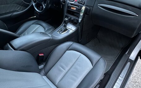 Mercedes-Benz CLK-Класс, 2002 год, 1 050 000 рублей, 13 фотография