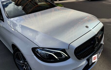 Mercedes-Benz E-Класс, 2019 год, 4 000 000 рублей, 3 фотография