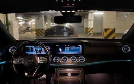 Mercedes-Benz E-Класс, 2019 год, 4 000 000 рублей, 15 фотография