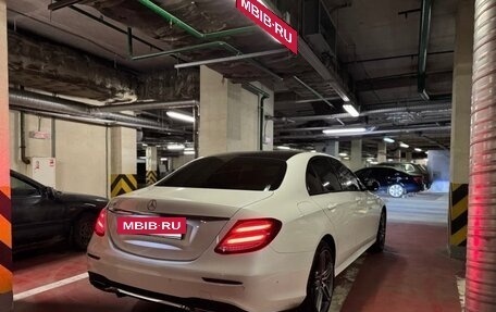 Mercedes-Benz E-Класс, 2019 год, 4 000 000 рублей, 9 фотография