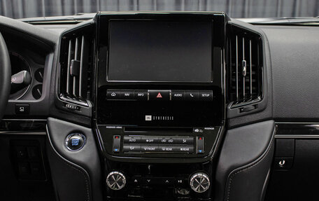 Toyota Land Cruiser 200, 2018 год, 6 350 000 рублей, 15 фотография