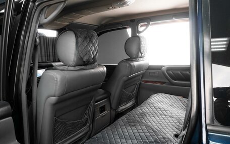 Toyota Land Cruiser 100 рестайлинг 2, 1998 год, 1 719 000 рублей, 11 фотография