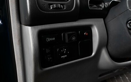 Toyota Land Cruiser 100 рестайлинг 2, 1998 год, 1 719 000 рублей, 17 фотография