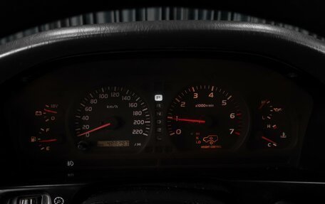 Toyota Land Cruiser 100 рестайлинг 2, 1998 год, 1 719 000 рублей, 12 фотография