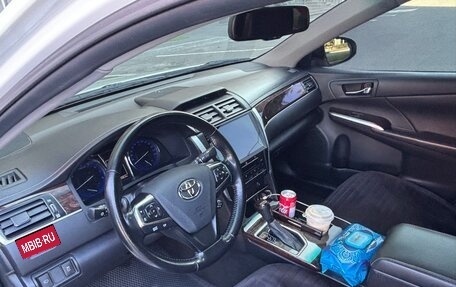 Toyota Camry, 2018 год, 2 800 000 рублей, 8 фотография