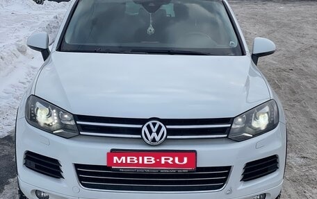Volkswagen Touareg III, 2013 год, 2 849 000 рублей, 2 фотография