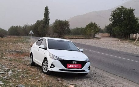 Hyundai Solaris II рестайлинг, 2021 год, 1 299 000 рублей, 1 фотография