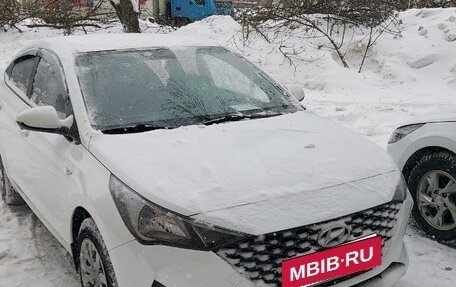 Hyundai Solaris II рестайлинг, 2021 год, 1 299 000 рублей, 3 фотография