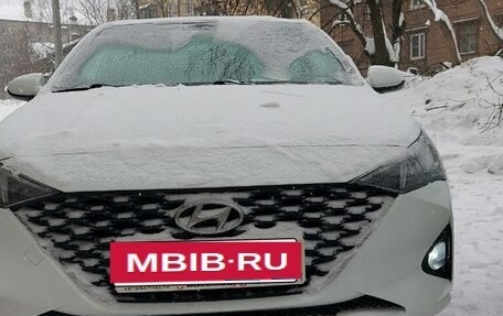 Hyundai Solaris II рестайлинг, 2021 год, 1 299 000 рублей, 4 фотография