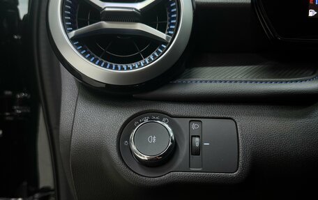 Chevrolet Monza, 2024 год, 1 760 000 рублей, 15 фотография