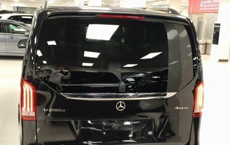 Mercedes-Benz V-Класс, 2021 год, 6 499 000 рублей, 3 фотография