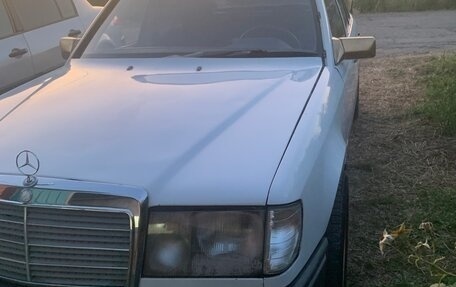 Mercedes-Benz W124, 1986 год, 199 999 рублей, 3 фотография