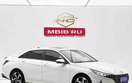 Hyundai Elantra, 2023 год, 1 560 000 рублей, 3 фотография