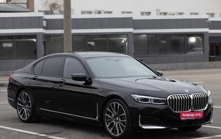 BMW 7 серия, 2020 год, 5 900 000 рублей, 1 фотография
