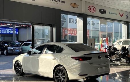 Mazda 3, 2022 год, 1 940 000 рублей, 6 фотография