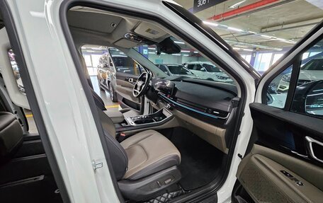 KIA Carnival, 2024 год, 7 фотография