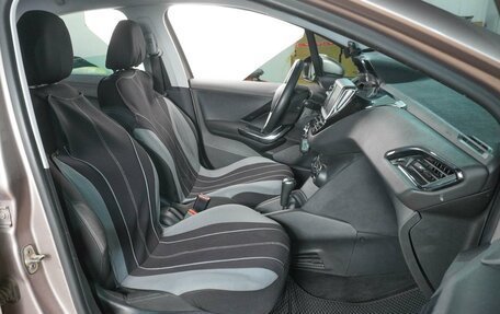 Peugeot 208 II, 2013 год, 699 000 рублей, 8 фотография