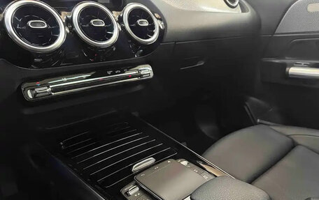 Mercedes-Benz GLA, 2021 год, 2 555 005 рублей, 13 фотография