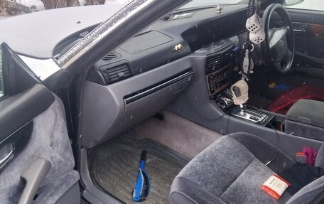 Nissan Gloria XI, 1999 год, 330 000 рублей, 6 фотография