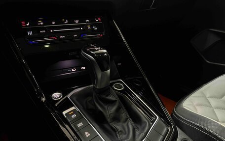 Volkswagen Touran III, 2022 год, 2 350 000 рублей, 12 фотография