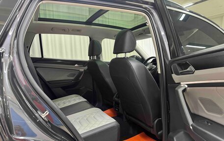 Volkswagen Touran III, 2022 год, 2 350 000 рублей, 11 фотография