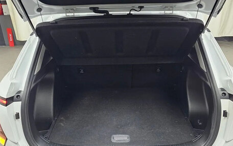 Hyundai Kona, 2023 год, 1 500 000 рублей, 7 фотография