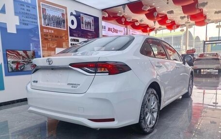 Toyota Corolla, 2025 год, 2 300 000 рублей, 4 фотография