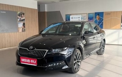 Skoda Superb III рестайлинг, 2023 год, 2 000 000 рублей, 1 фотография