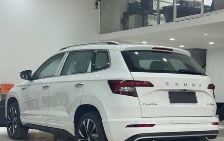 Skoda Karoq I, 2025 год, 2 700 000 рублей, 4 фотография