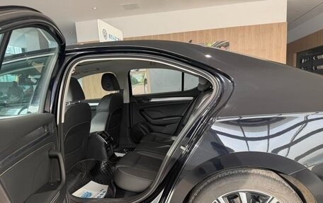 Skoda Superb III рестайлинг, 2023 год, 2 000 000 рублей, 9 фотография