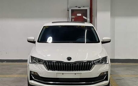 Skoda Rapid II, 2022 год, 1 500 000 рублей, 2 фотография