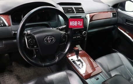 Toyota Camry, 2012 год, 1 680 000 рублей, 6 фотография
