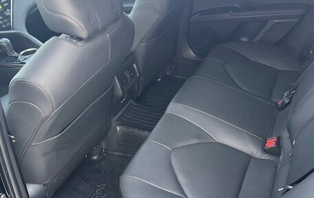 Toyota Camry, 2019 год, 3 950 000 рублей, 7 фотография